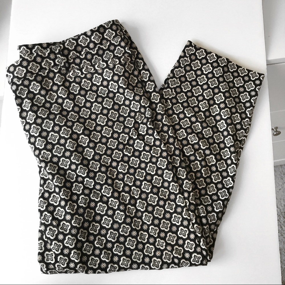 Laundry by Shelli Segal Mid-Rise Trousers Pants Size 10 Crop Geometric Printed